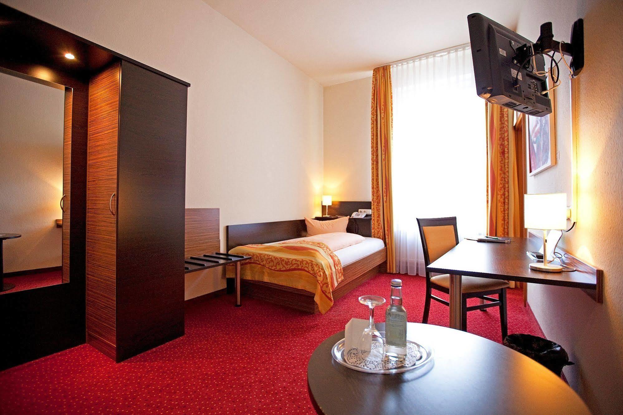 Drexel'S Parkhotel Memmingen Ngoại thất bức ảnh